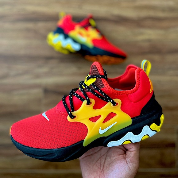 Nike Presto React “Chile Red” - Picture 3 of 14